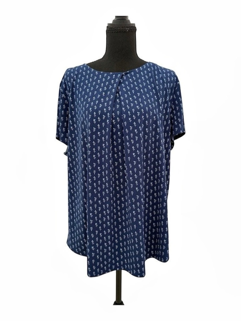 Liz Claiborne Floral Short Sleeve Blouse in Blue & White XXL
